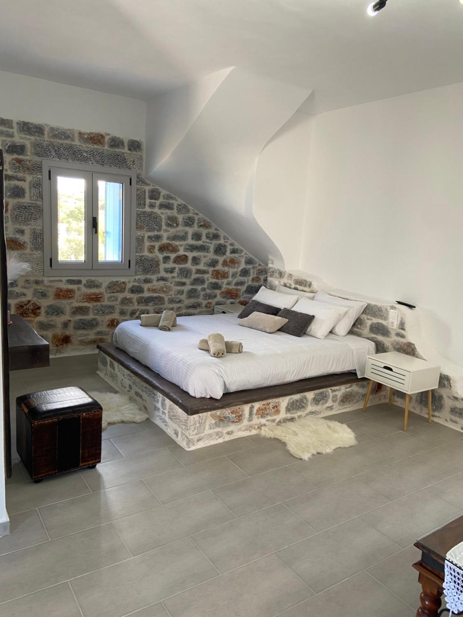 Yulie'S Orama Apartment Areopoli Ngoại thất bức ảnh